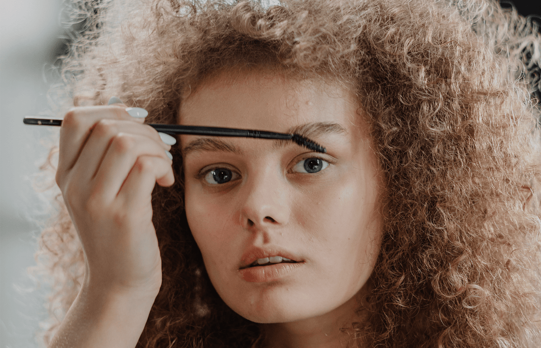 How-to-use-de-Eyebrow-corrector