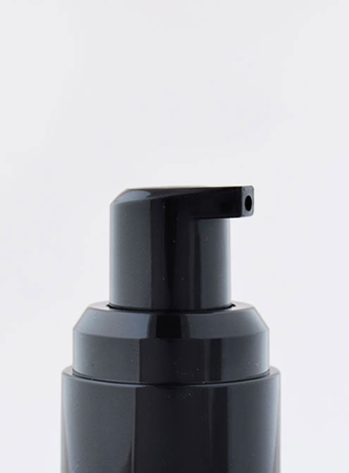 bb-jo-cosmetics-face-foundation-close