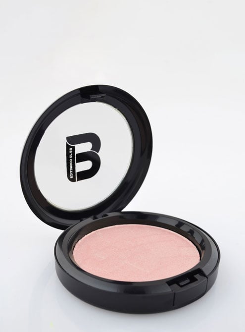 bb-jo-cosmetics-face-highight-powder-number-01-side